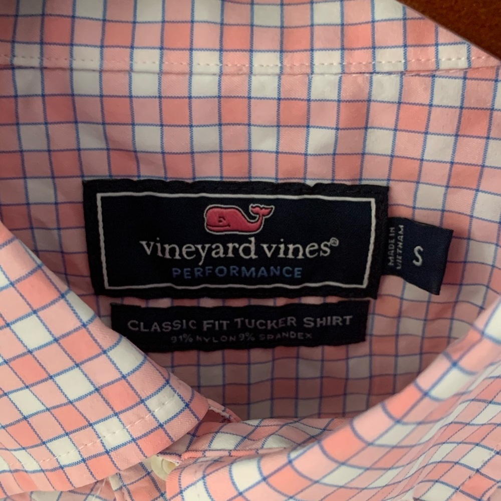 Vineyard Vines - excellent condition